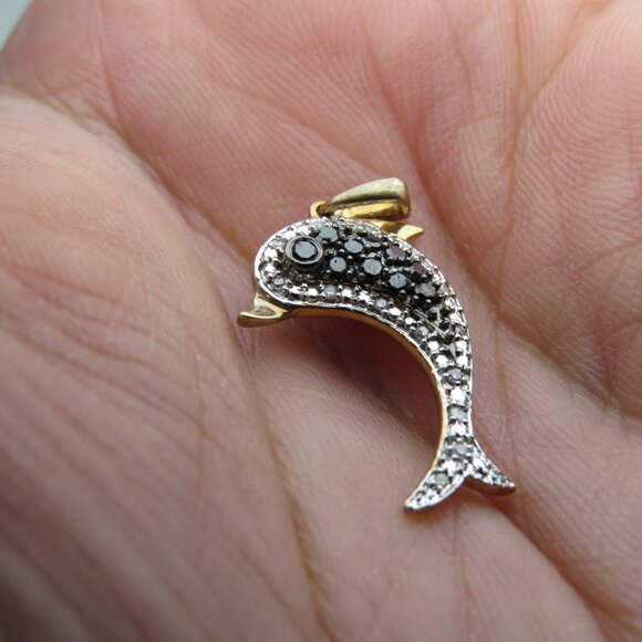 $1300 10k Gold Dolphin Black & white Diamond Pendent - Picture 2 of 3